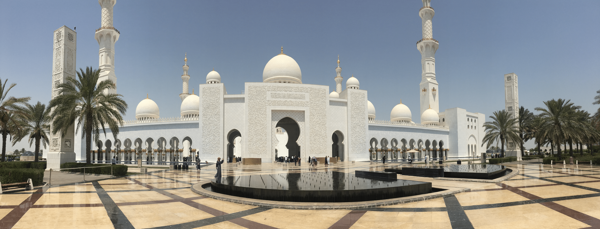 une journee a abu dhabi : visiter la grande mosquee