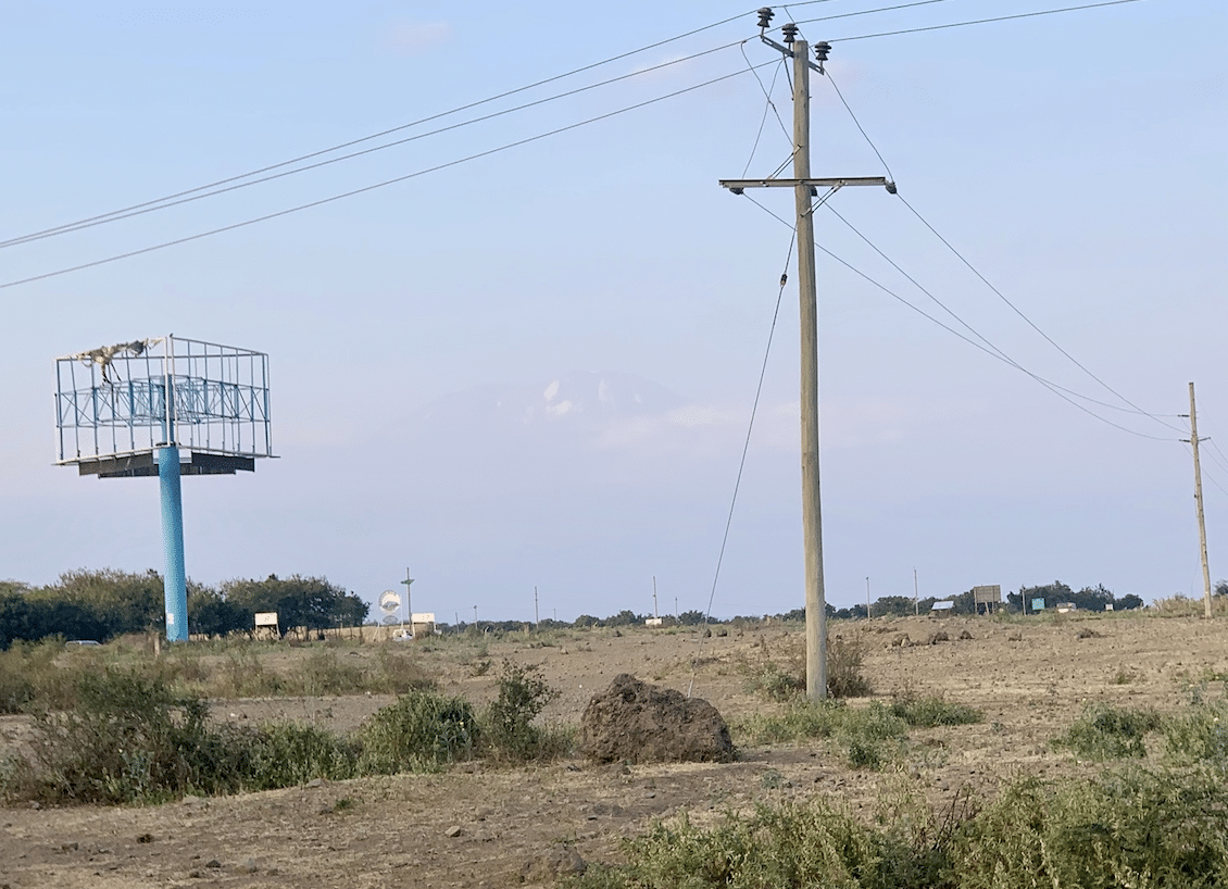 safari en tanzanie : apercu du mont kilimanjaro