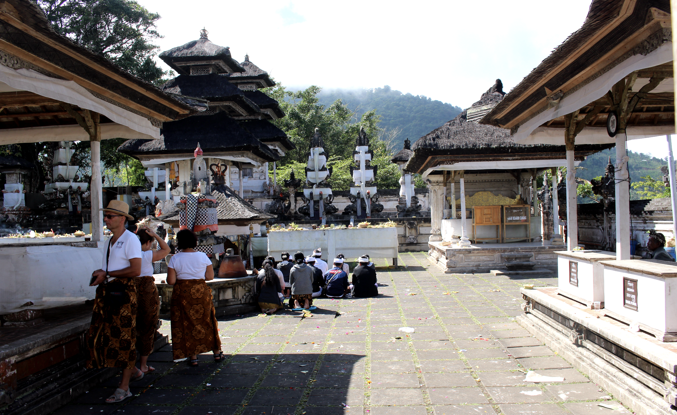 les temples a bali : le pura lempuyang