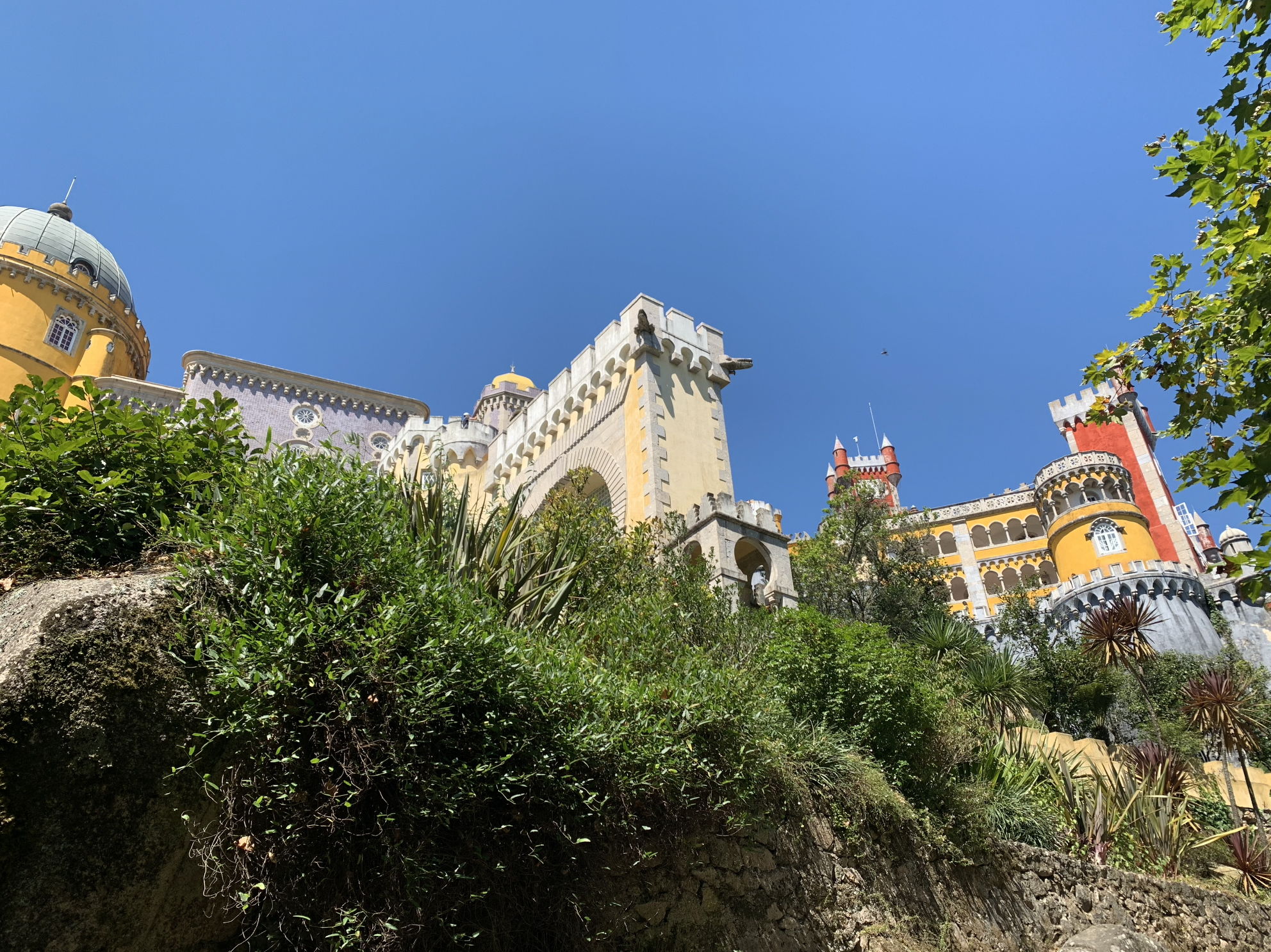 excursions depuis lisbonne : le palais national de pena a sintra