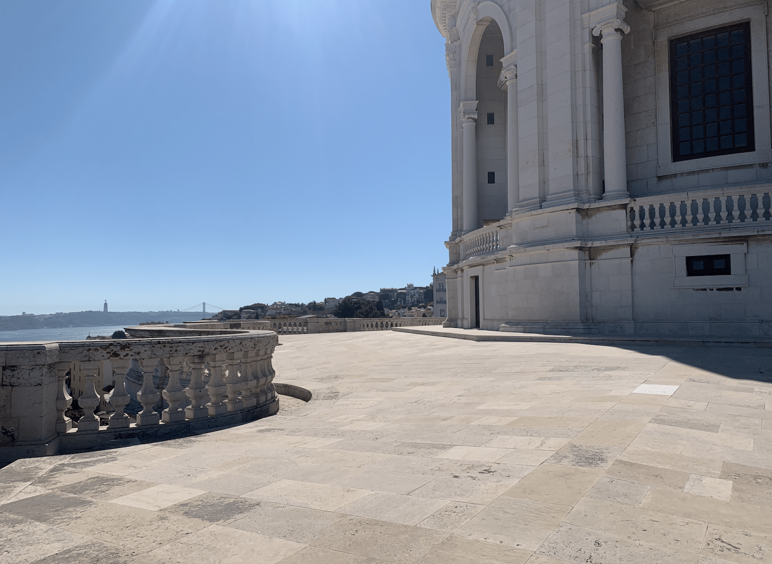 terrasse du pantheon de lisbonne