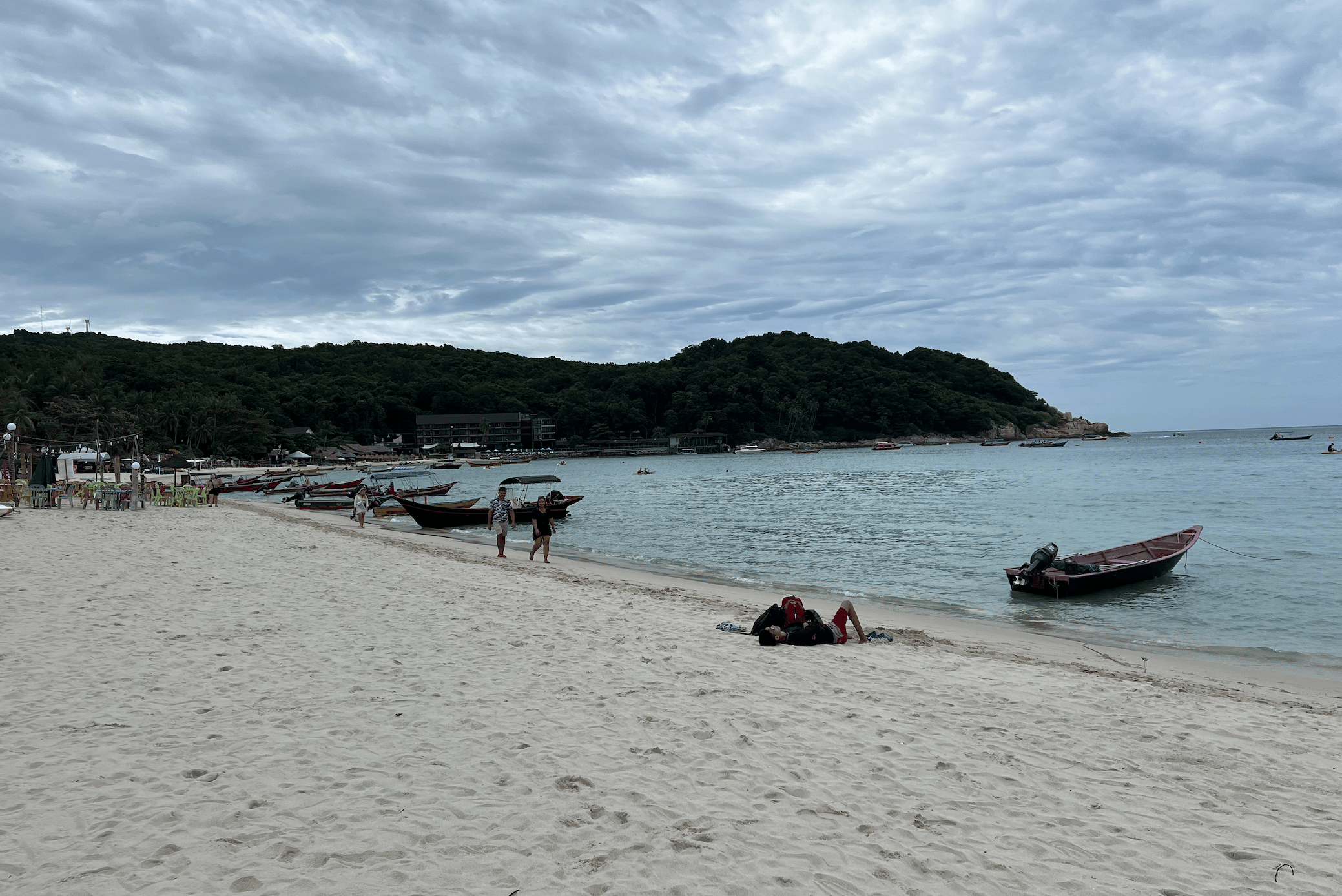 long beach aux iles perhentian