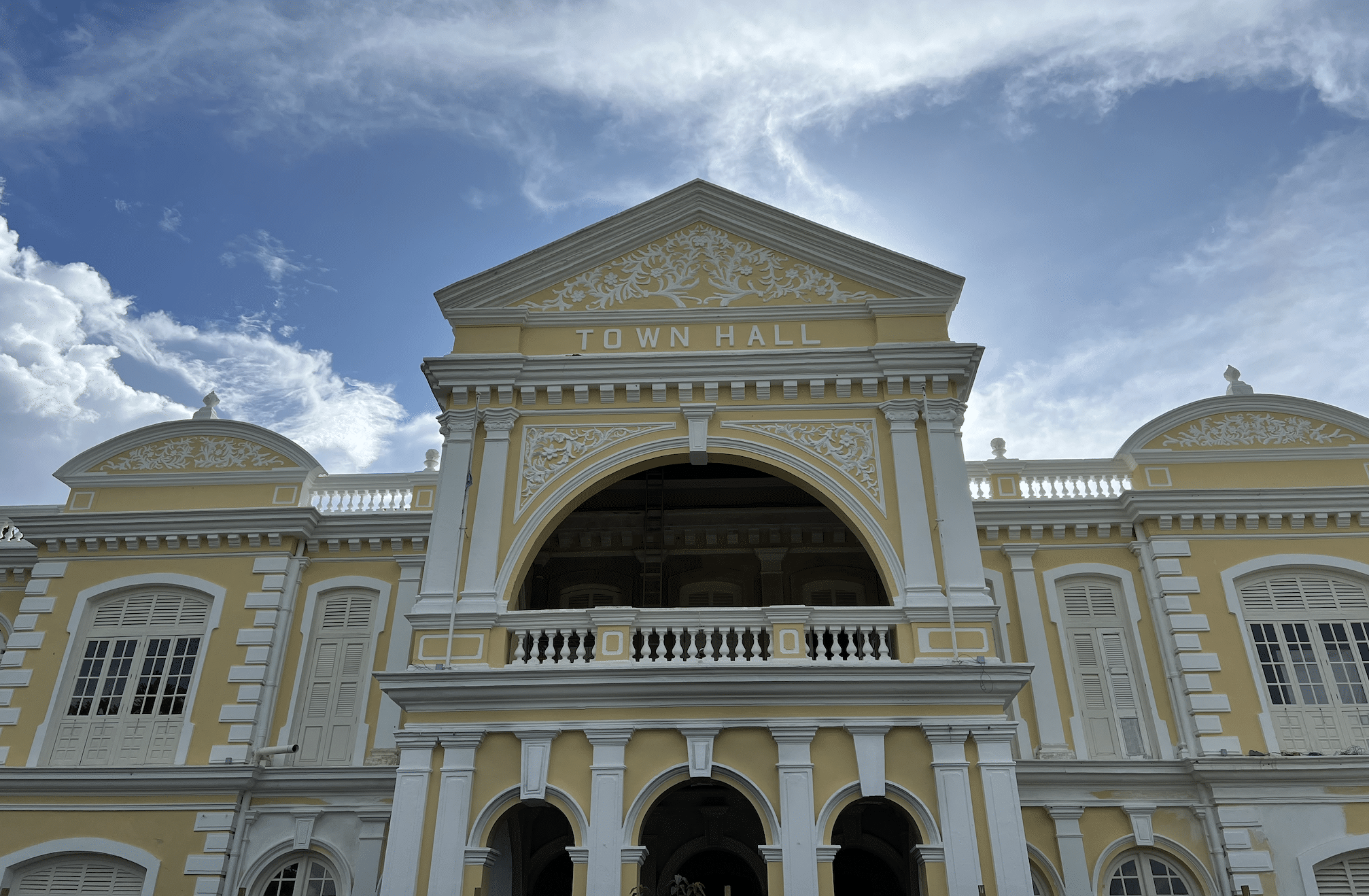 town hall de george town en malaisie