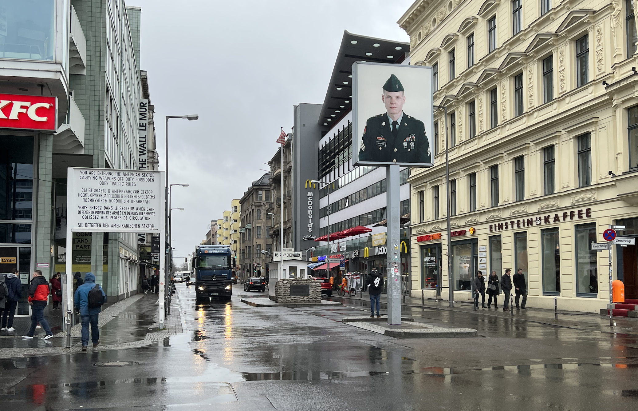 visiter berlin : le checkpoint charlie