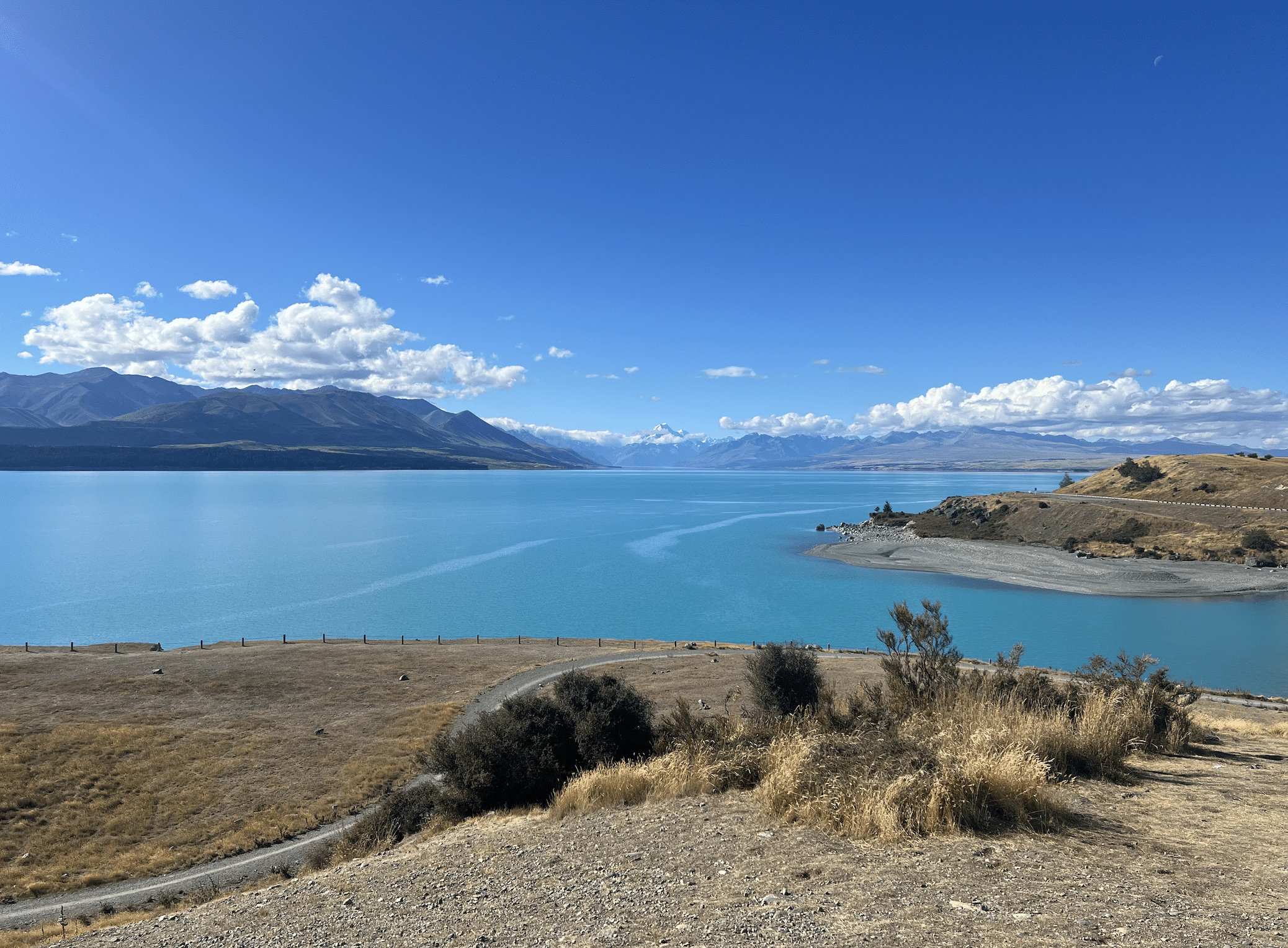 paysages du lac pukaki avec le mont cook